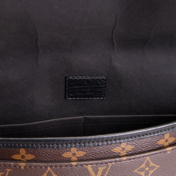 LOUIS VUITTON Monogram Macassar Magnetic Messenger OUTLET FINAL SALE