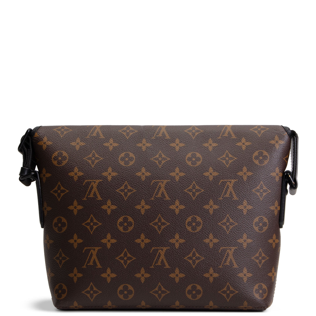 LOUIS VUITTON Monogram Macassar Magnetic Messenger OUTLET FINAL SALE