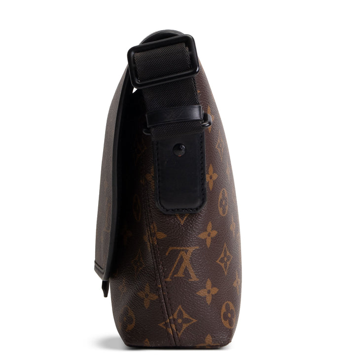 LOUIS VUITTON Monogram Macassar Magnetic Messenger OUTLET FINAL SALE
