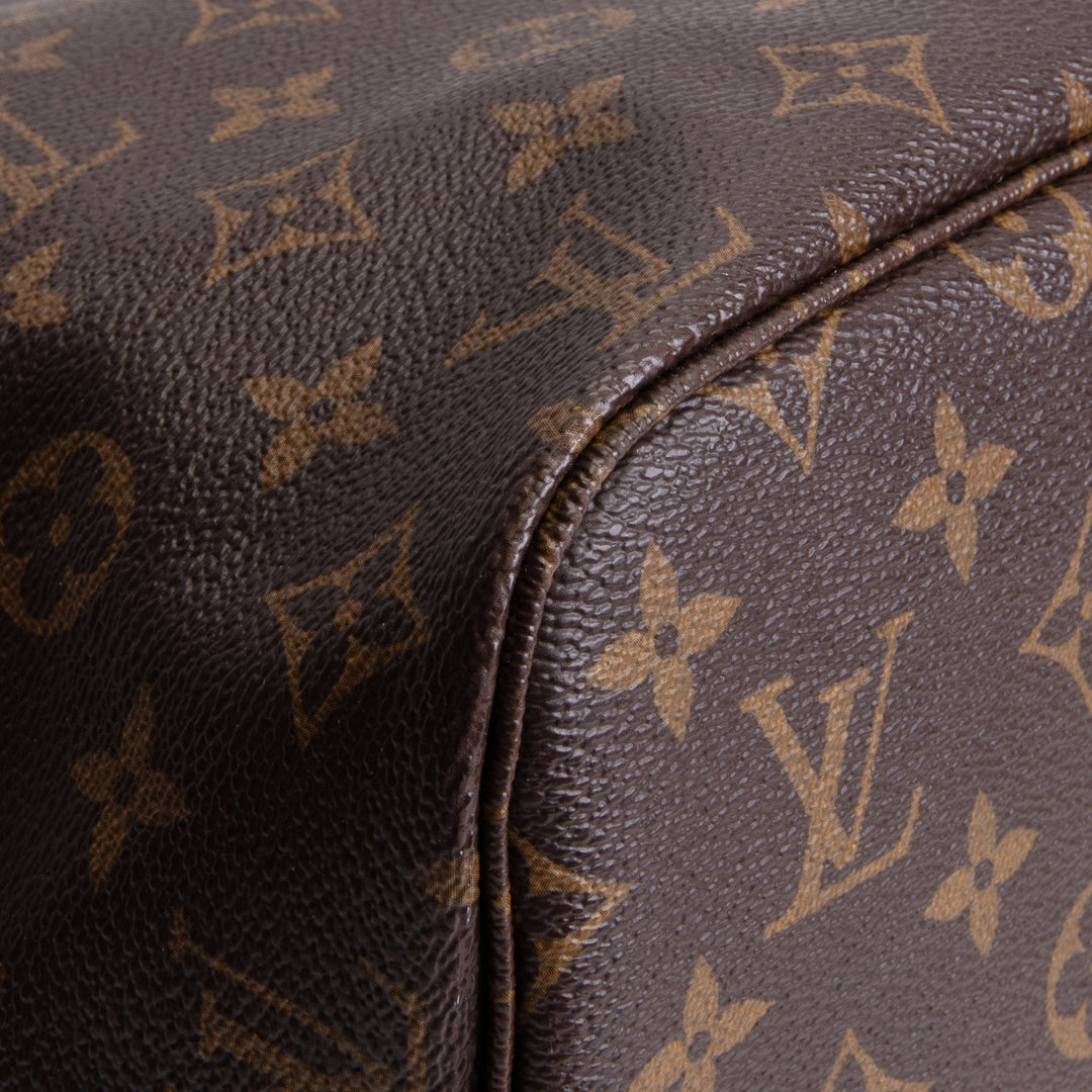LOUIS VUITTON Monogram Neverfull MM w/ Pouch
