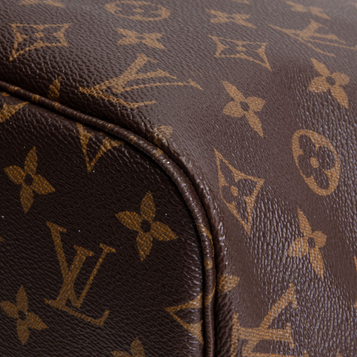 LOUIS VUITTON Monogram Neverfull MM w/ Pouch