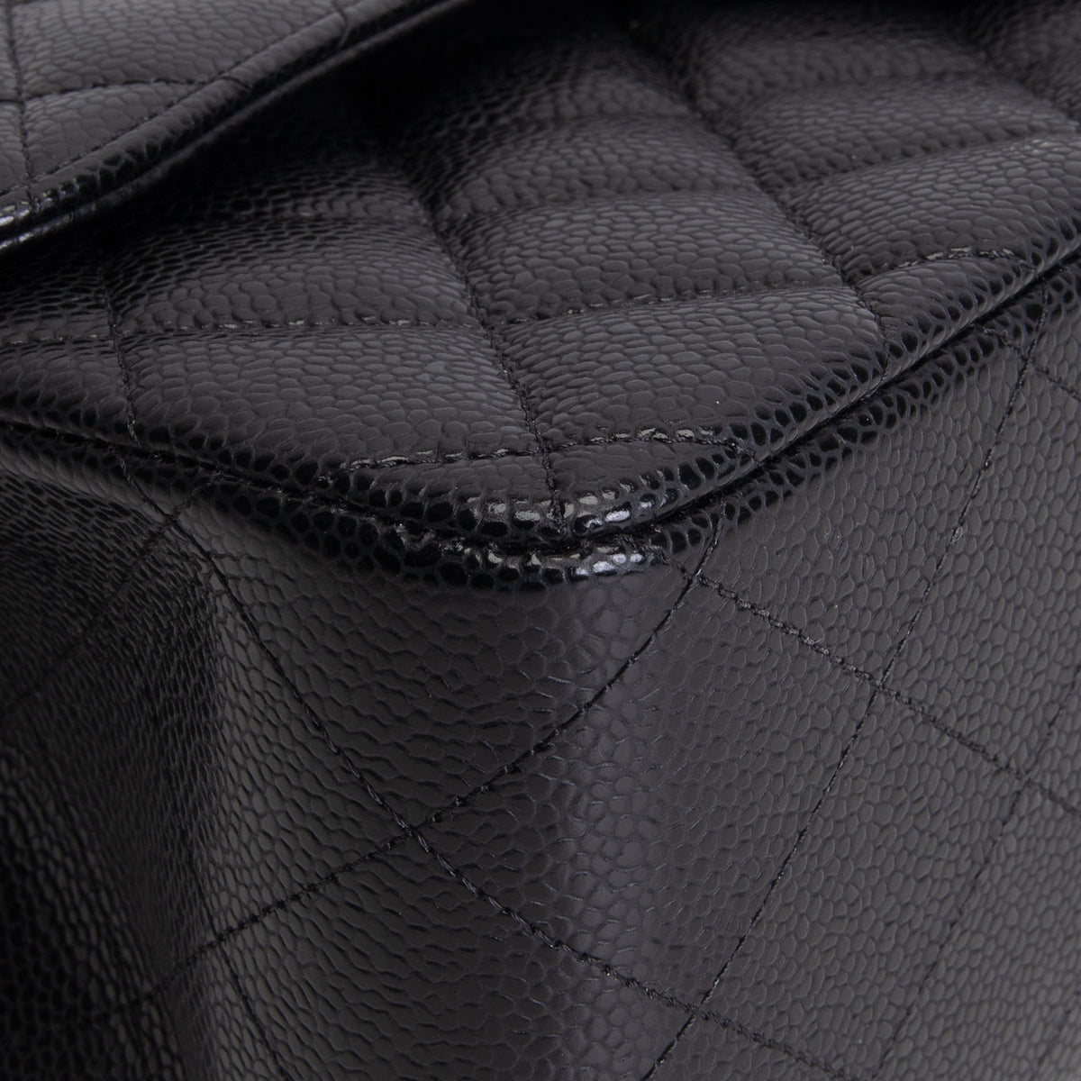 CHANEL Jumbo Double Flap - Quilted Caviar - Black
