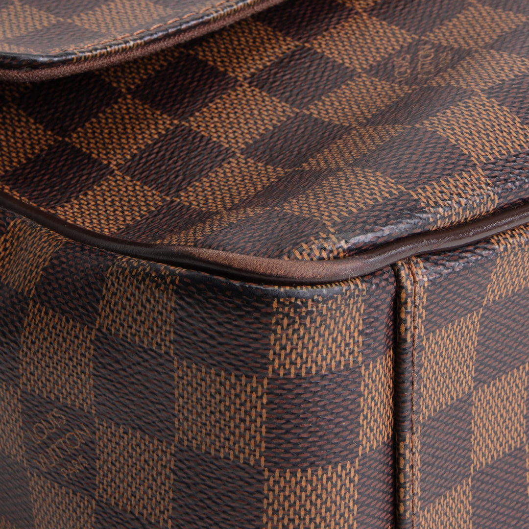 LOUIS VUITTON Shelton Messenger Damier Ebene MM