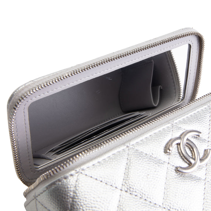 CHANEL Small Vanity Case - Metallic Silver Quilted Caviar