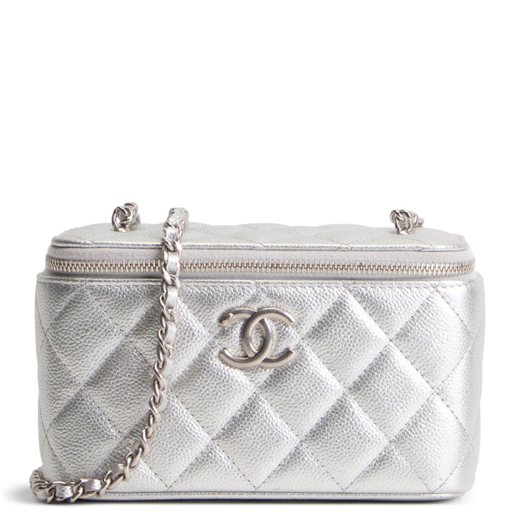 CHANEL Small Vanity Case - Metallic Silver Quilted Caviar