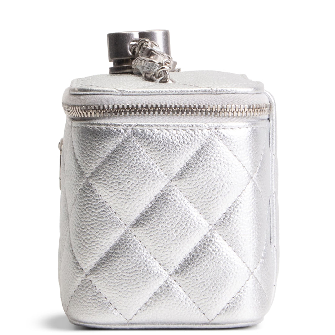 CHANEL Small Vanity Case - Metallic Silver Quilted Caviar