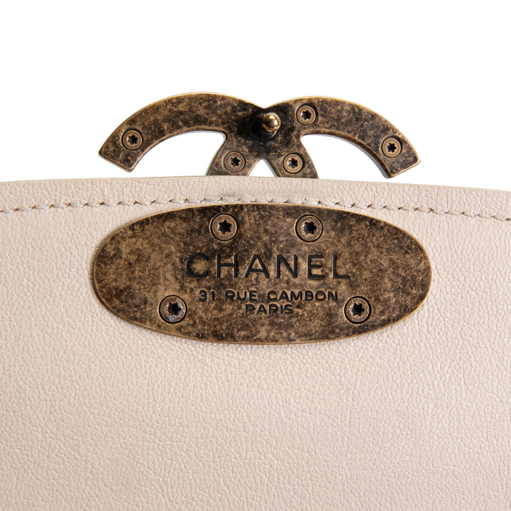 CHANEL Leather Coco Curve Flap Bag - Ivory