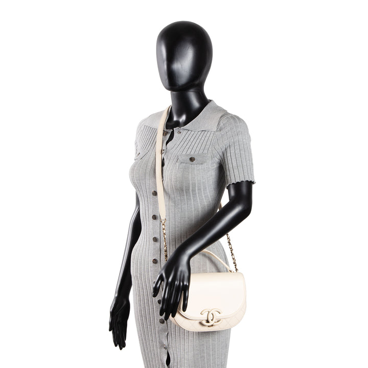 CHANEL Leather Coco Curve Flap Bag - Ivory