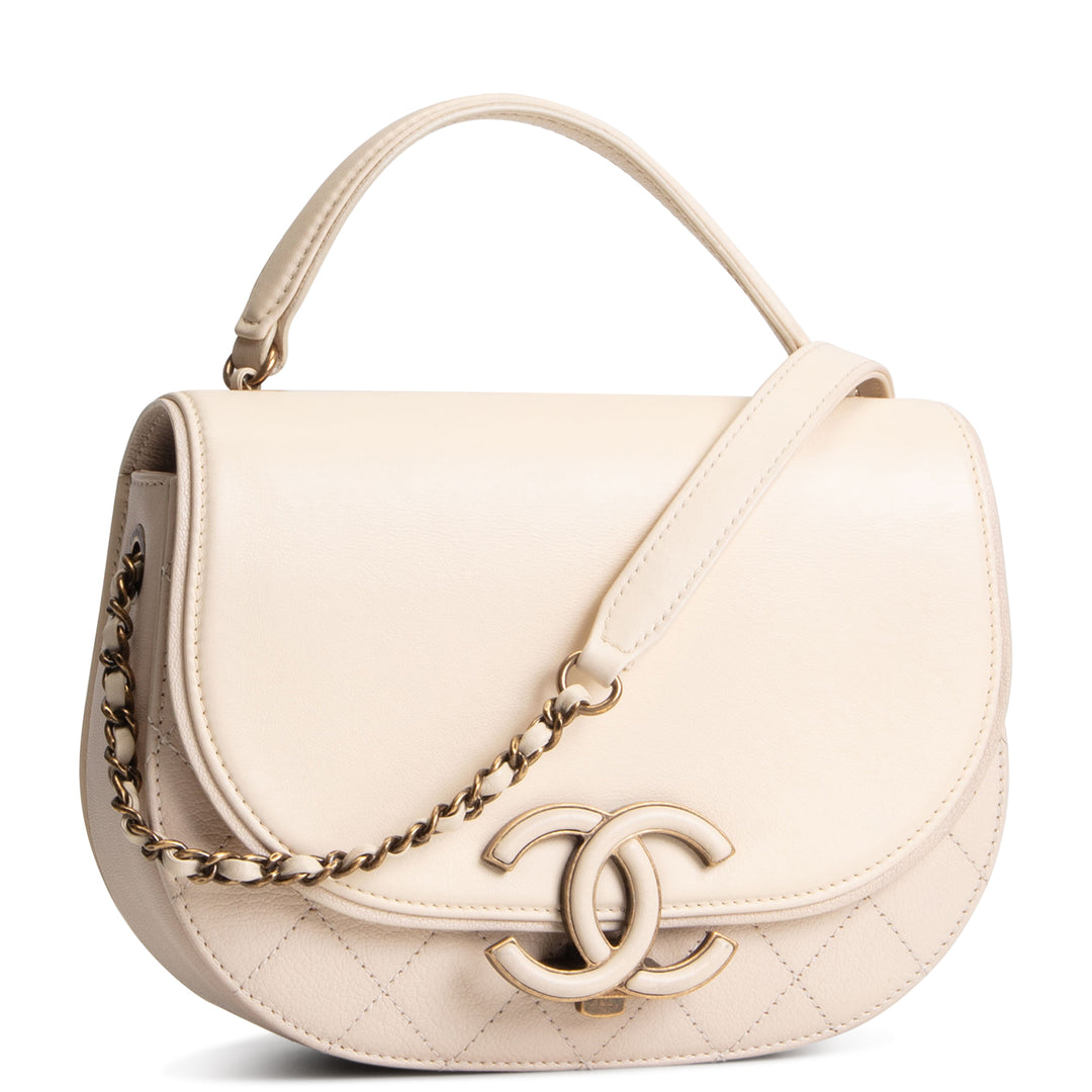 CHANEL Leather Coco Curve Flap Bag - Ivory