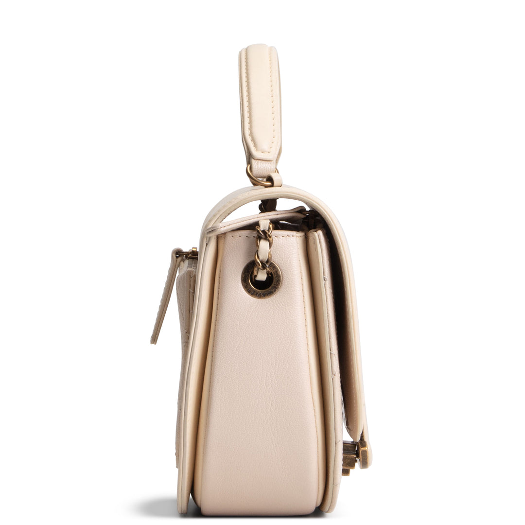 CHANEL Leather Coco Curve Flap Bag - Ivory