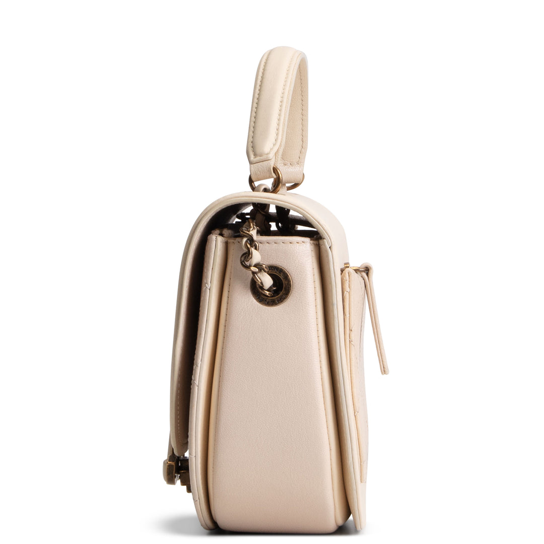 CHANEL Leather Coco Curve Flap Bag - Ivory