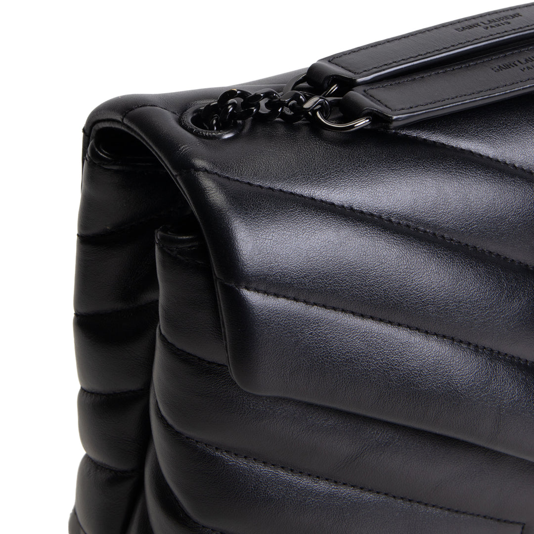 SAINT LAURENT Small Loulou - Black