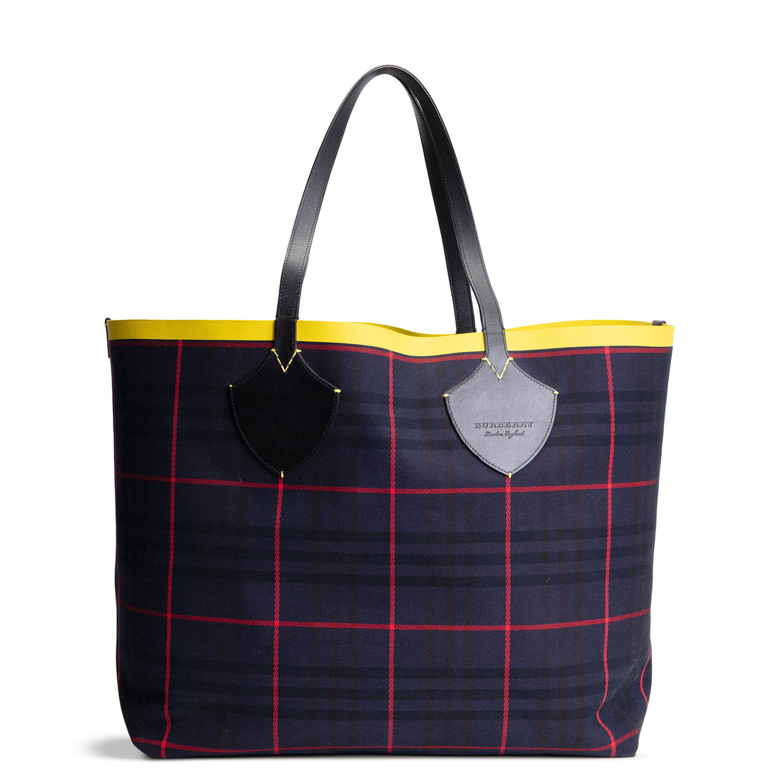 BURBERRY Reversible Giant Tote Tartan XL - Multicolor Check
