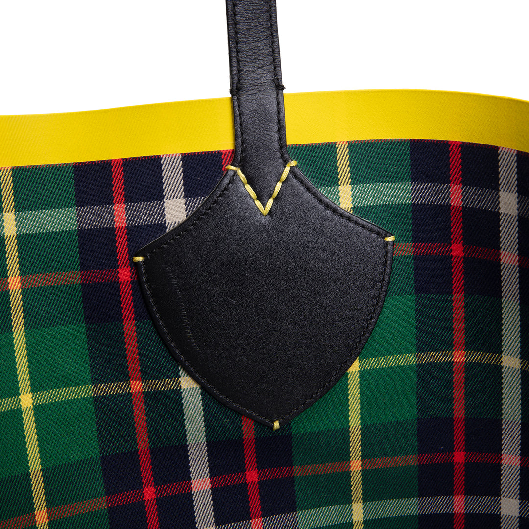 BURBERRY Reversible Giant Tote Tartan XL - Multicolor Check