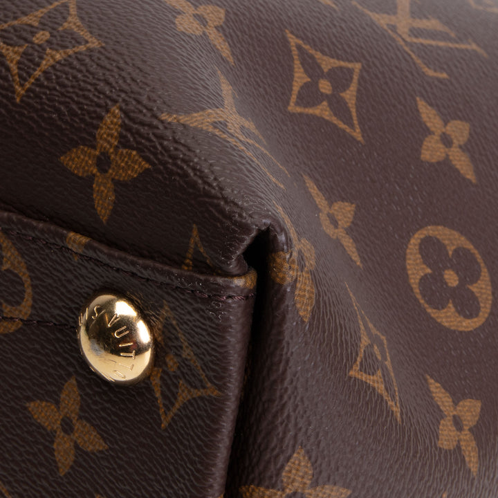 LOUIS VUITTON Monogram V Tote MM