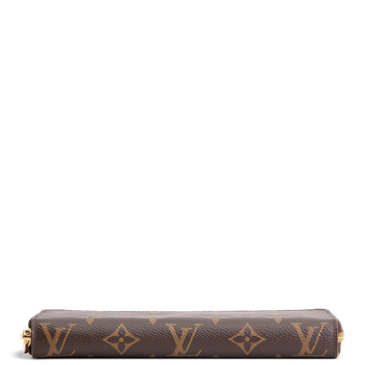 LOUIS VUITTON Monogram Zippy Wallet