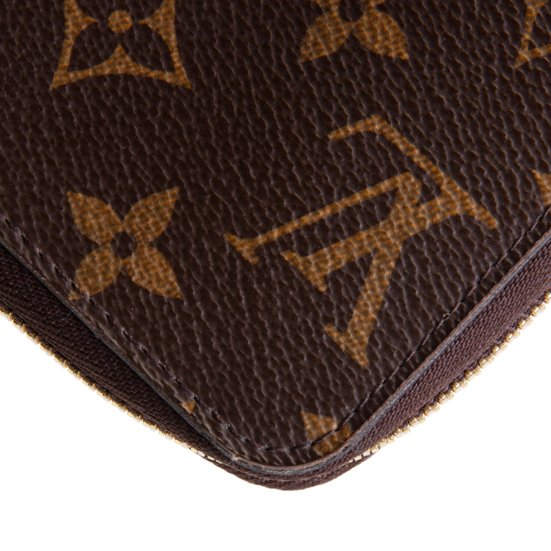LOUIS VUITTON Monogram Zippy Wallet