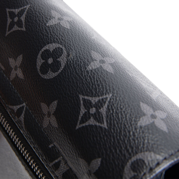 LOUIS VUITTON District PM Messenger - Eclipse Monogram