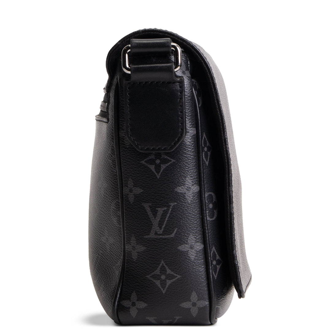 LOUIS VUITTON District PM Messenger - Eclipse Monogram