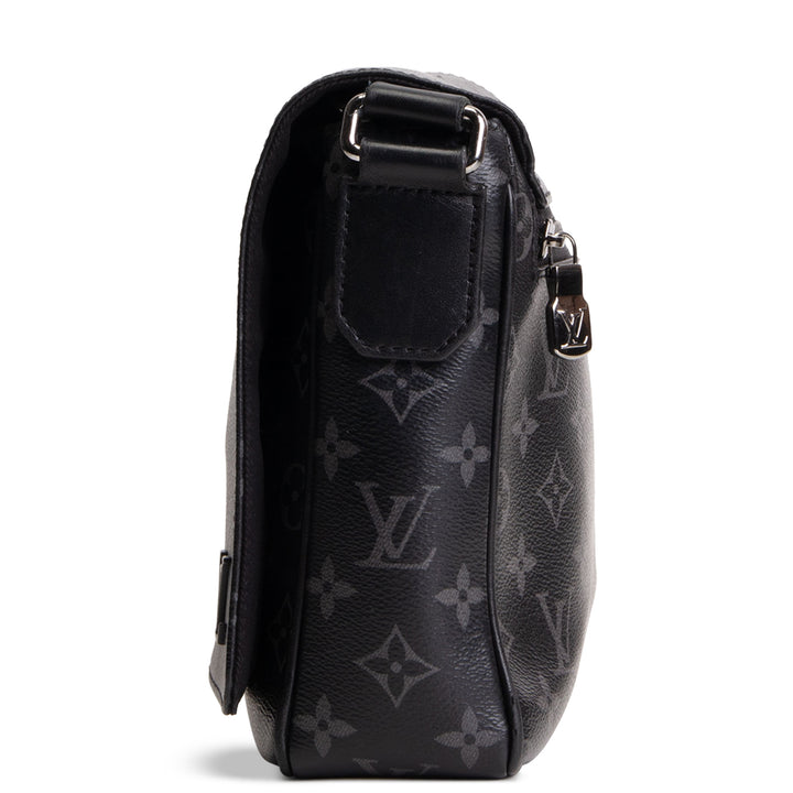 LOUIS VUITTON District PM Messenger - Eclipse Monogram