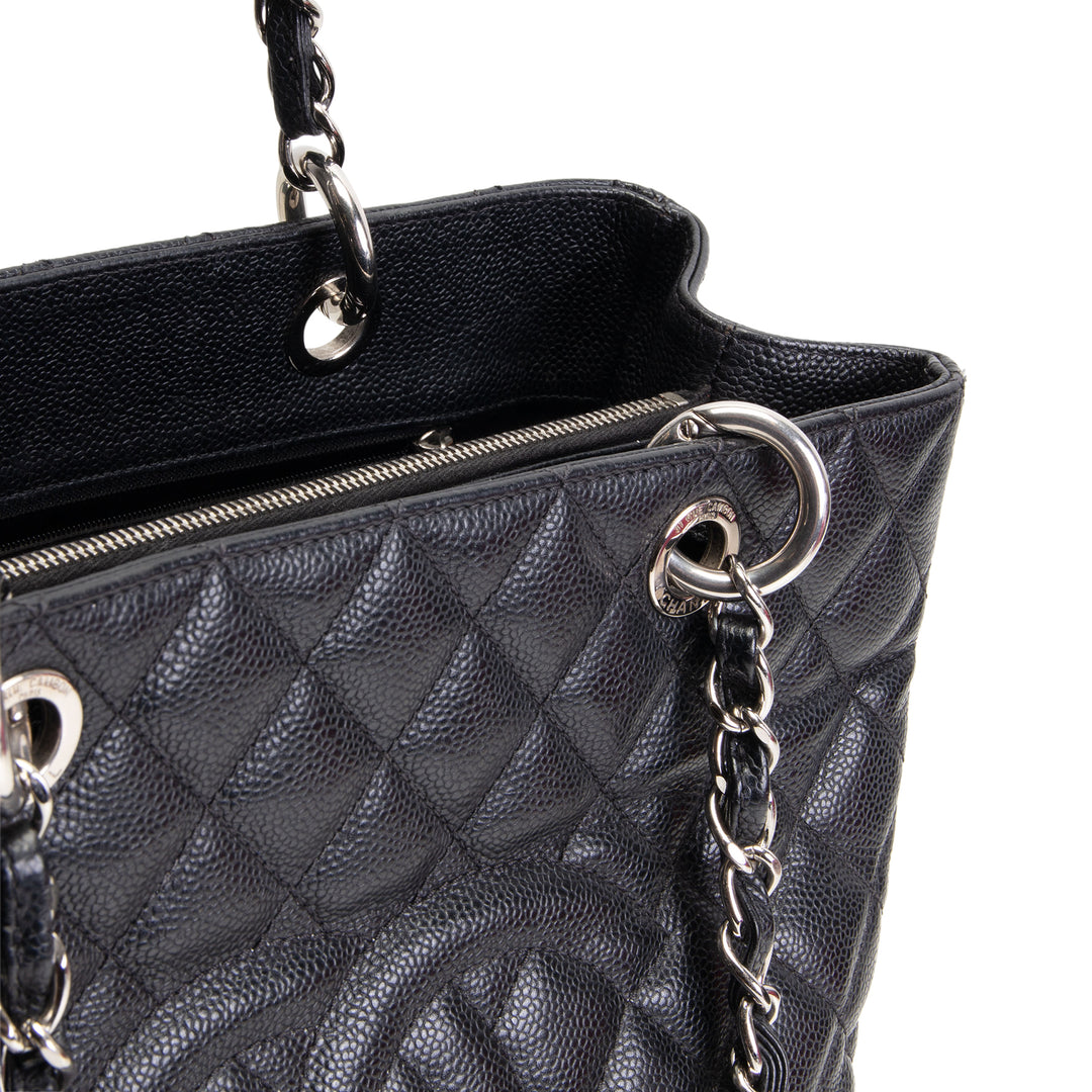 CHANEL Caviar Quilted Grand Shopping Tote - Black