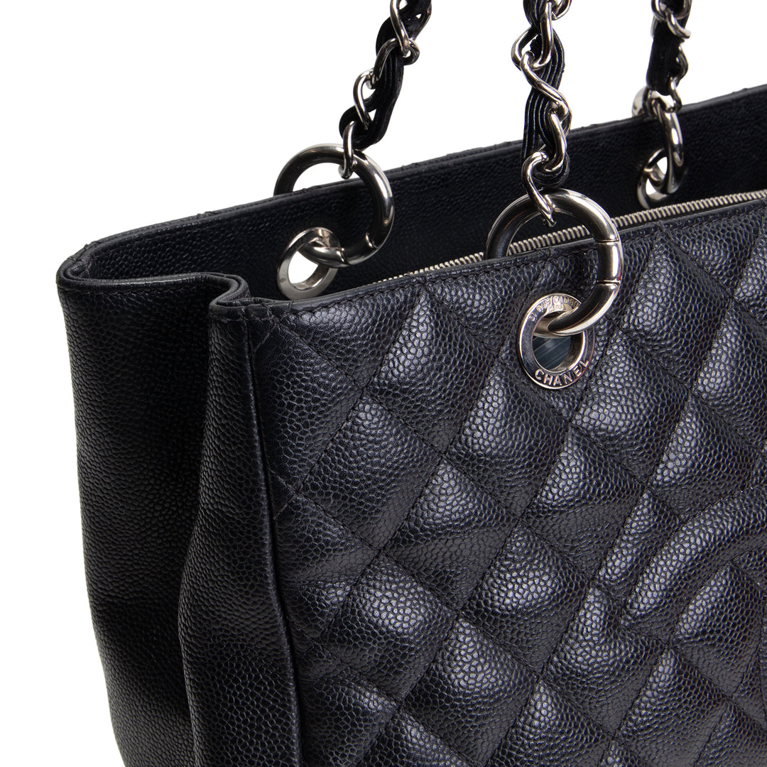 CHANEL Caviar Quilted Grand Shopping Tote - Black