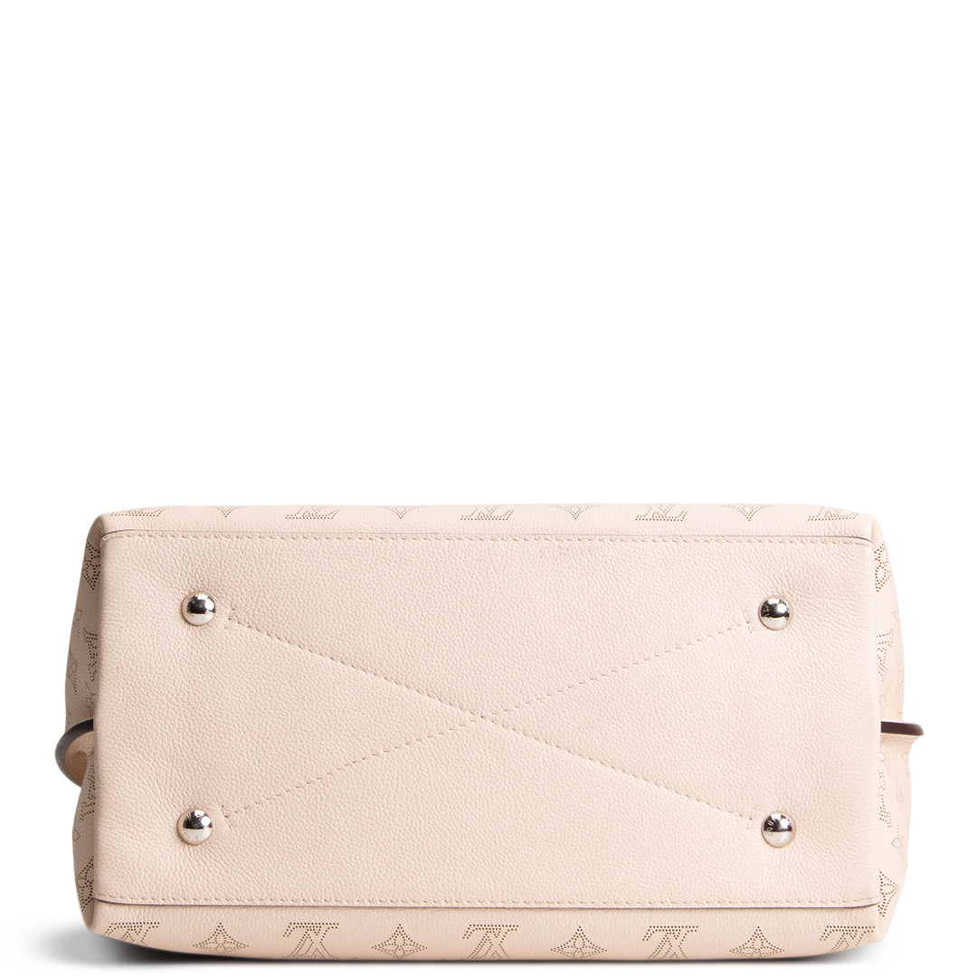 LOUIS VUITTON Monogram Mahina Carmel Hobo - Creme