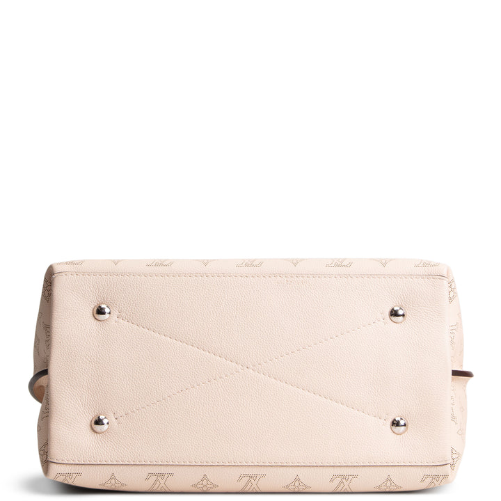 LOUIS VUITTON Monogram Mahina Carmel Hobo - Creme