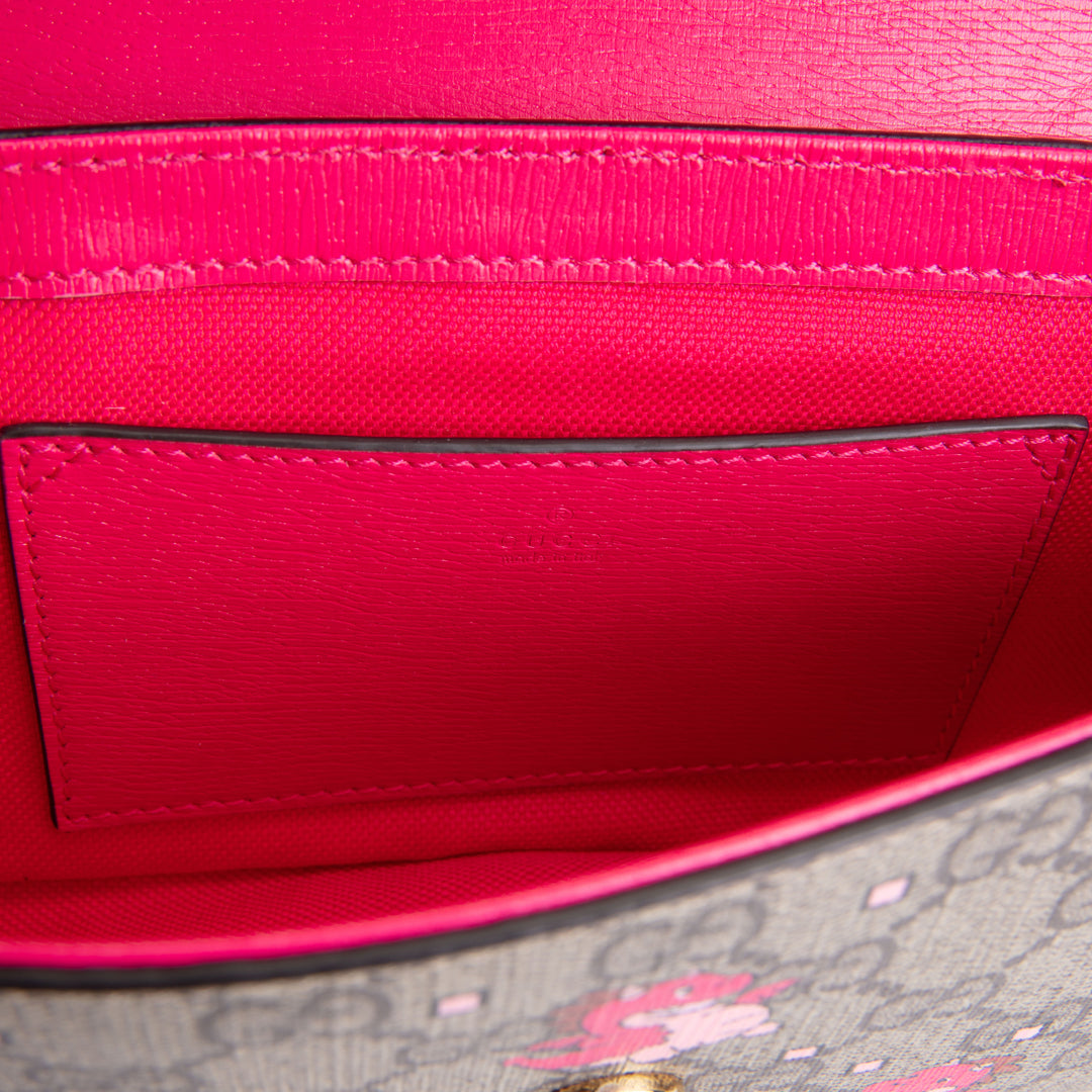 GUCCI GG Supreme "Year of The Dragon" Crossbody - Pink