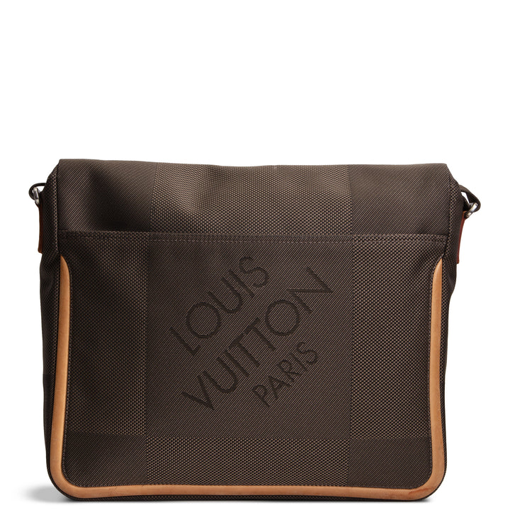 LOUIS VUITTON Damier Geant Messenger Bag - Gray