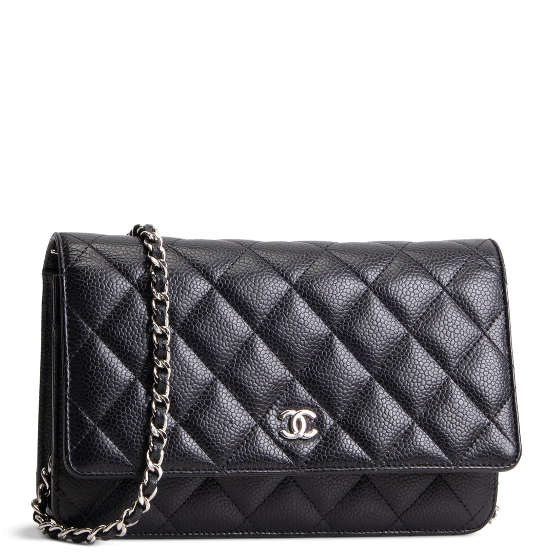 CHANEL Caviar Wallet on Chain - Black