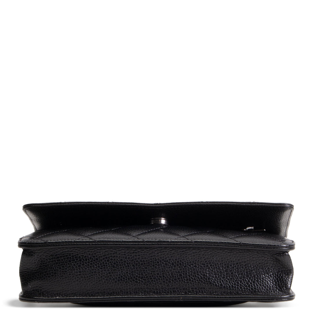 CHANEL Caviar Wallet on Chain - Black