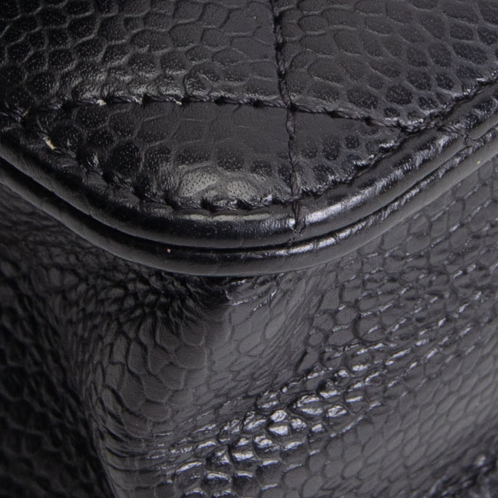 CHANEL Caviar Wallet on Chain - Black