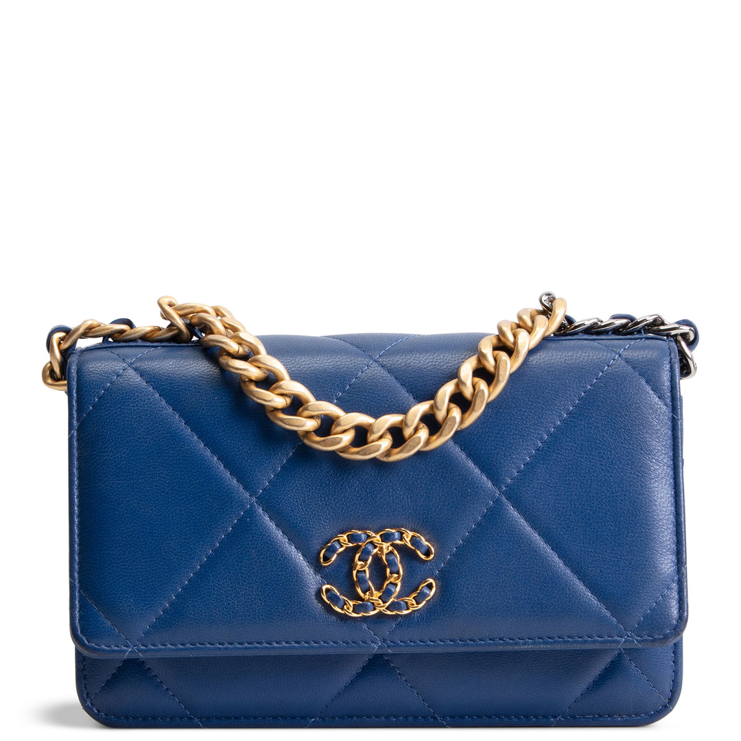 CHANEL 19 Wallet on Chain - Navy OUTLET FINAL SALE