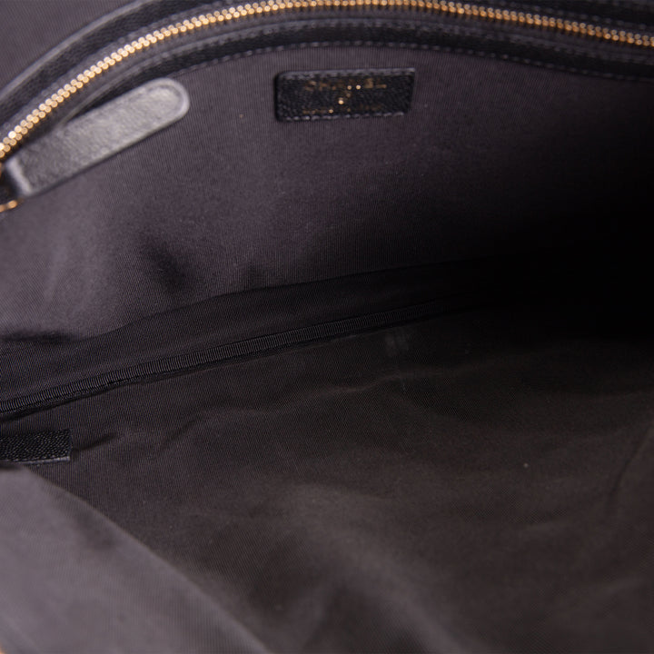 CHANEL Caviar Large O-Case - Black
