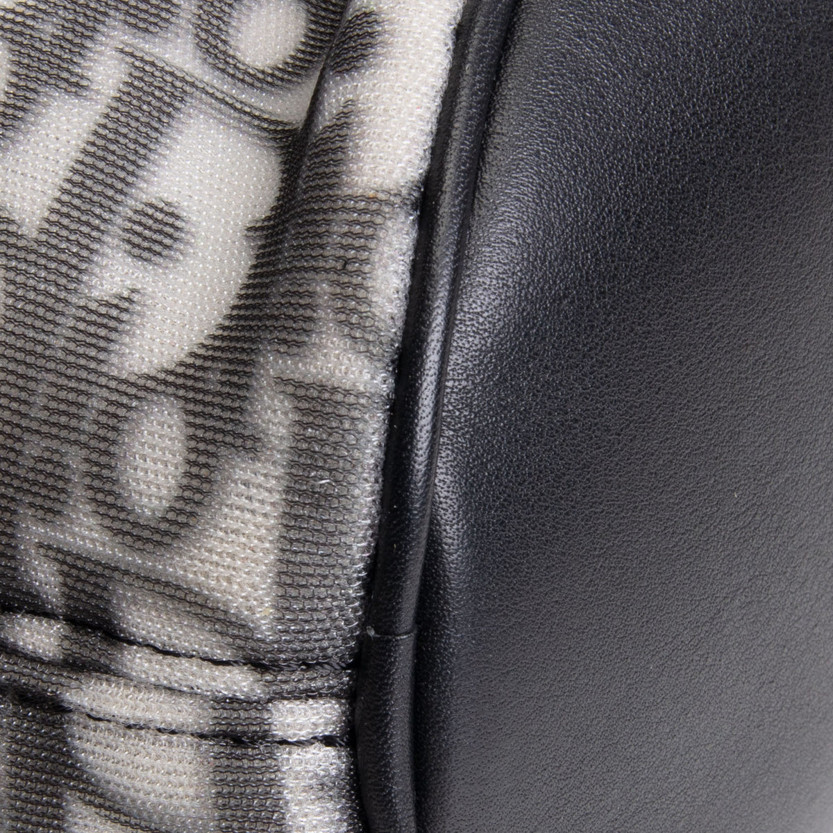 DIOR Homme Oblique Mesh Roller Bag