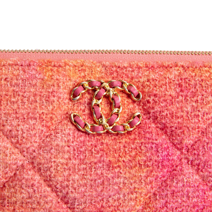 CHANEL Tweed Chanel 19 Cosmetic Case - Coral/Pink