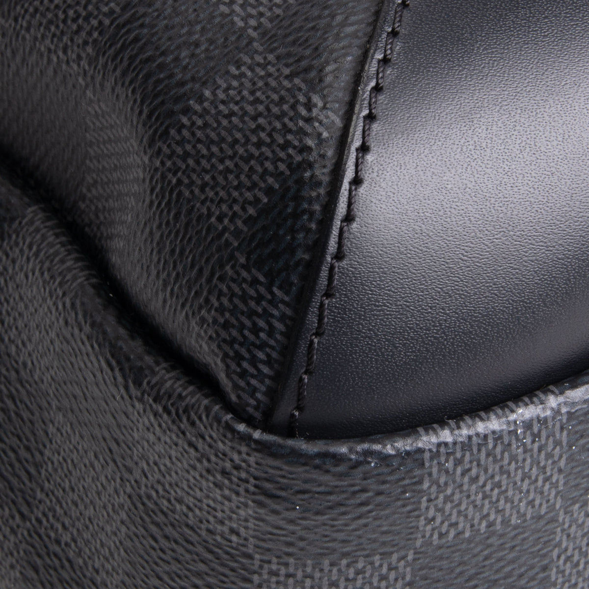 LOUIS VUITTON Damier Graphite Avenue Sling Bag