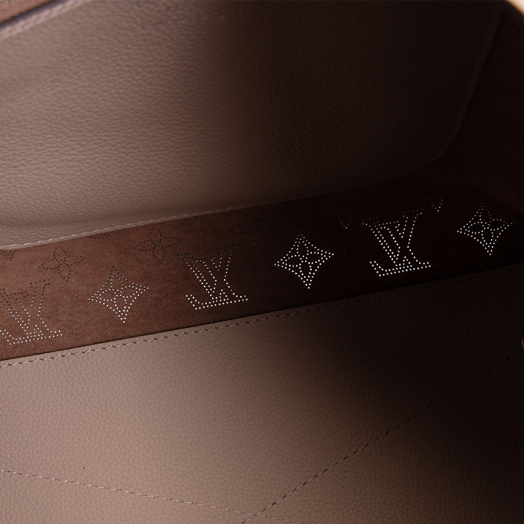 LOUIS VUITTON Monogram Mahina Carmel Hobo - Turtledove