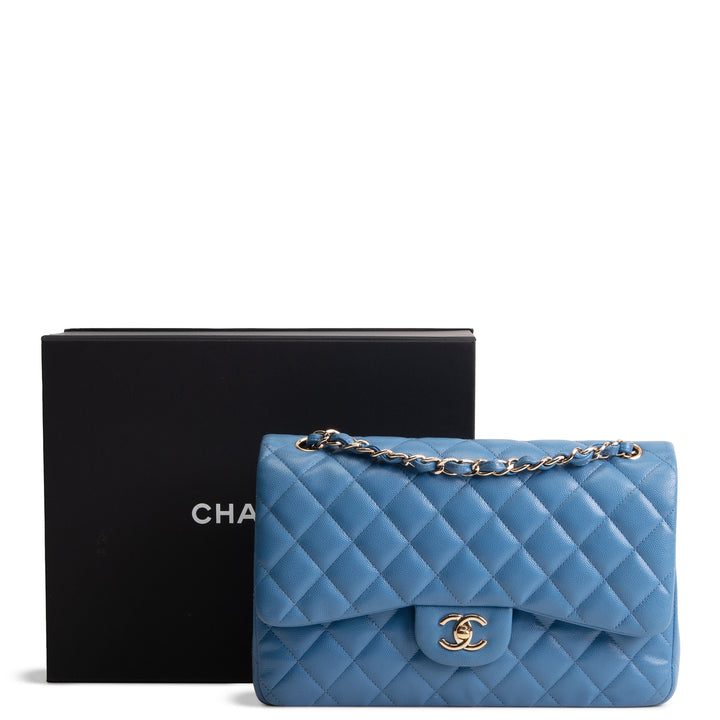 CHANEL Quilted Caviar Jumbo Double Flap