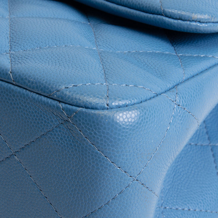CHANEL Quilted Caviar Jumbo Double Flap
