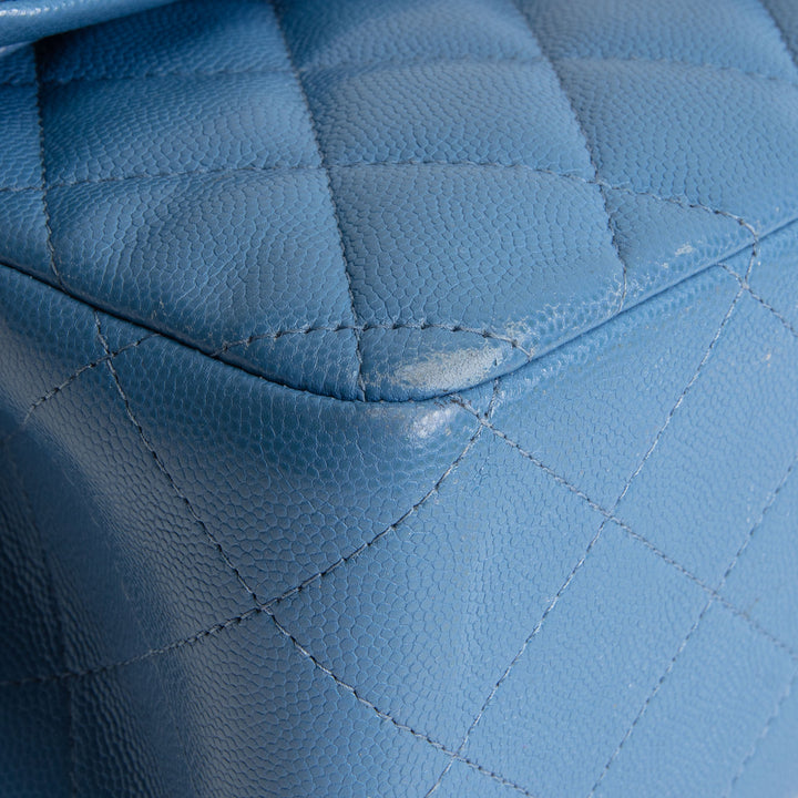 CHANEL Quilted Caviar Jumbo Double Flap