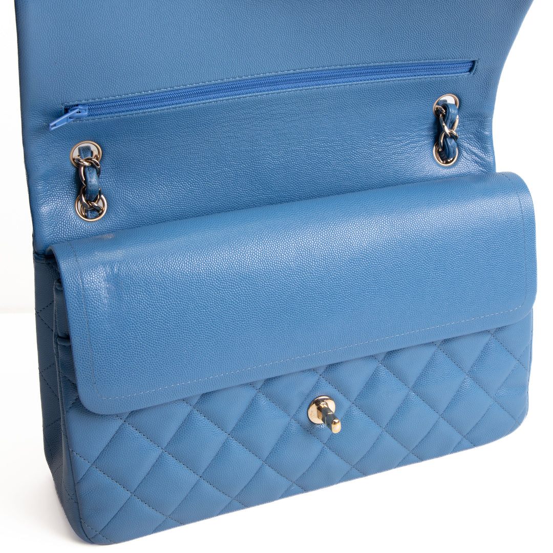 CHANEL Quilted Caviar Jumbo Double Flap
