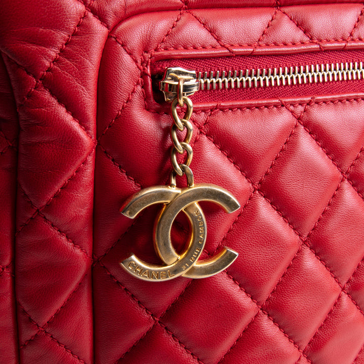 CHANEL Quilted CC Shoulder Tote- Red OUTLET FINAL SALE