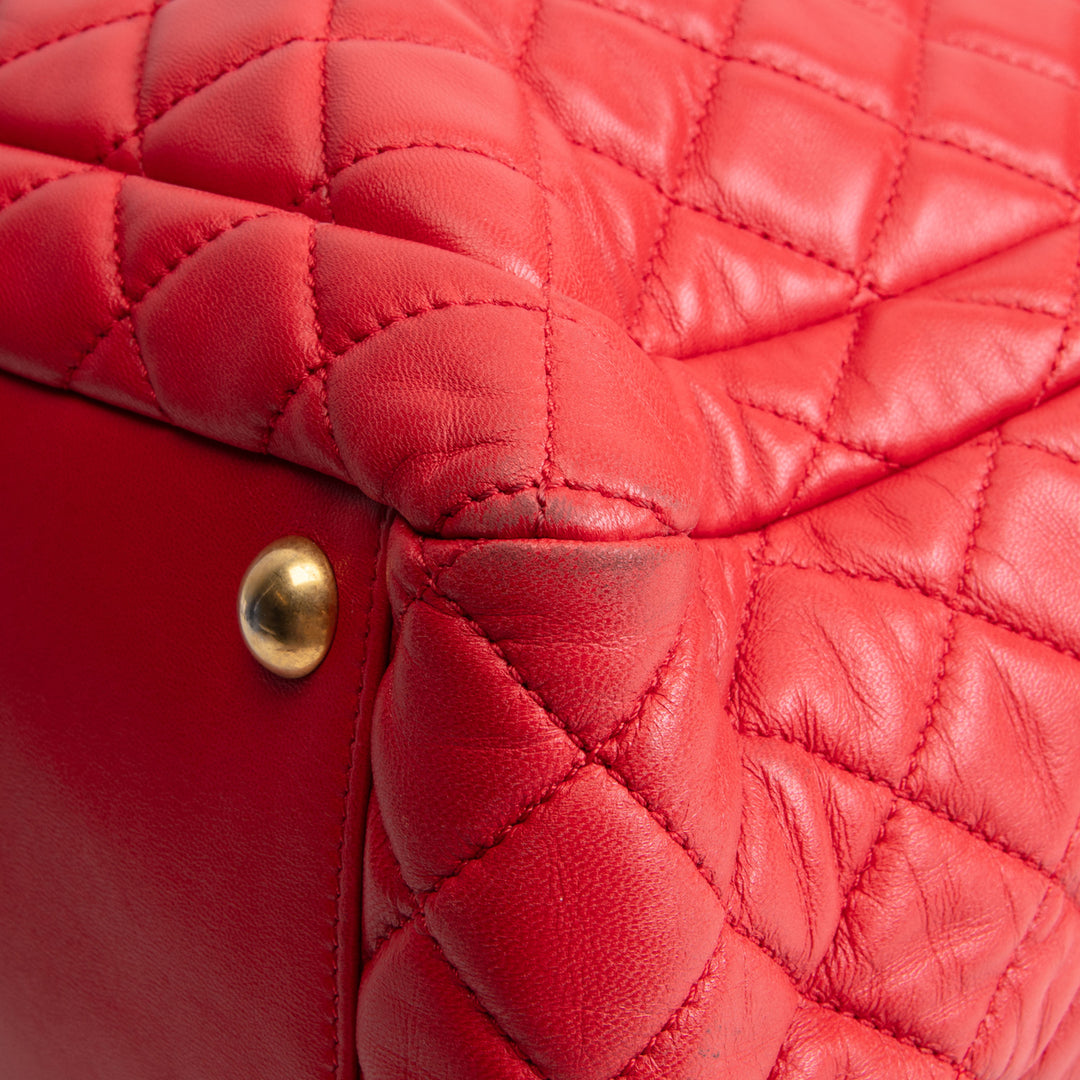 CHANEL Quilted CC Shoulder Tote- Red OUTLET FINAL SALE