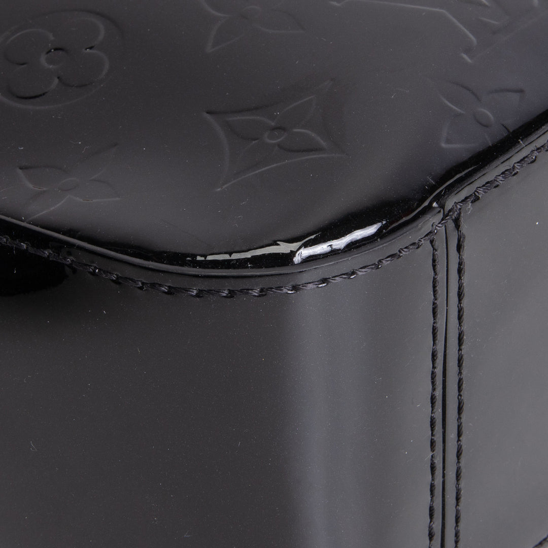 LOUIS VUITTON Monogram Vernis Santa Monica Shoulder Bag - Black