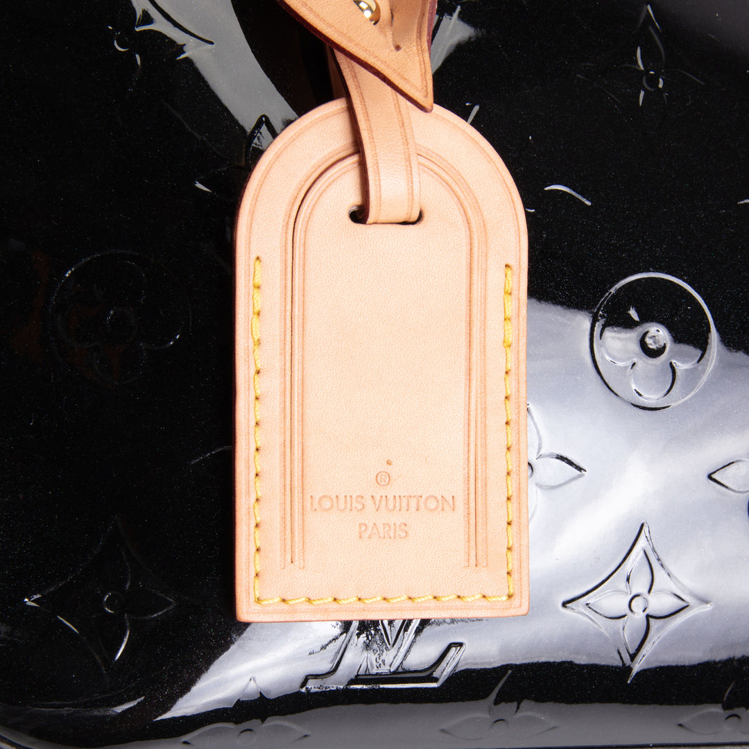 LOUIS VUITTON Monogram Vernis Santa Monica Shoulder Bag - Black