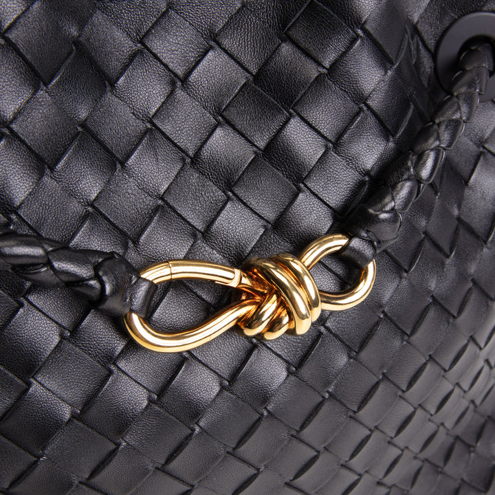 BOTTEGA VENETA Medium Intrecciato Andiamo - Black