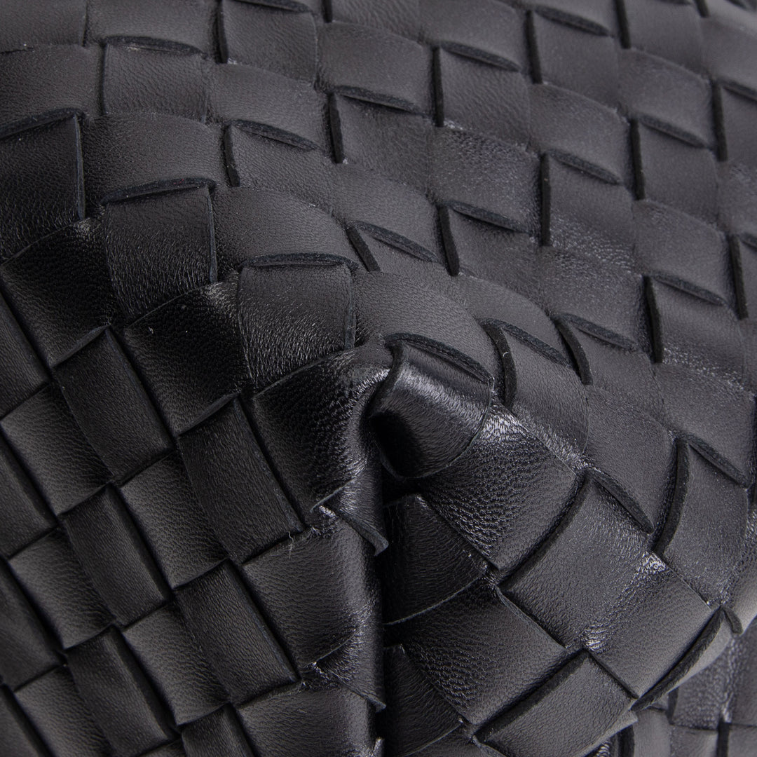 BOTTEGA VENETA Medium Intrecciato Andiamo - Black