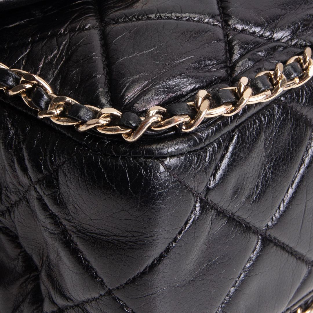 CHANEL Running Chain Flap Bag